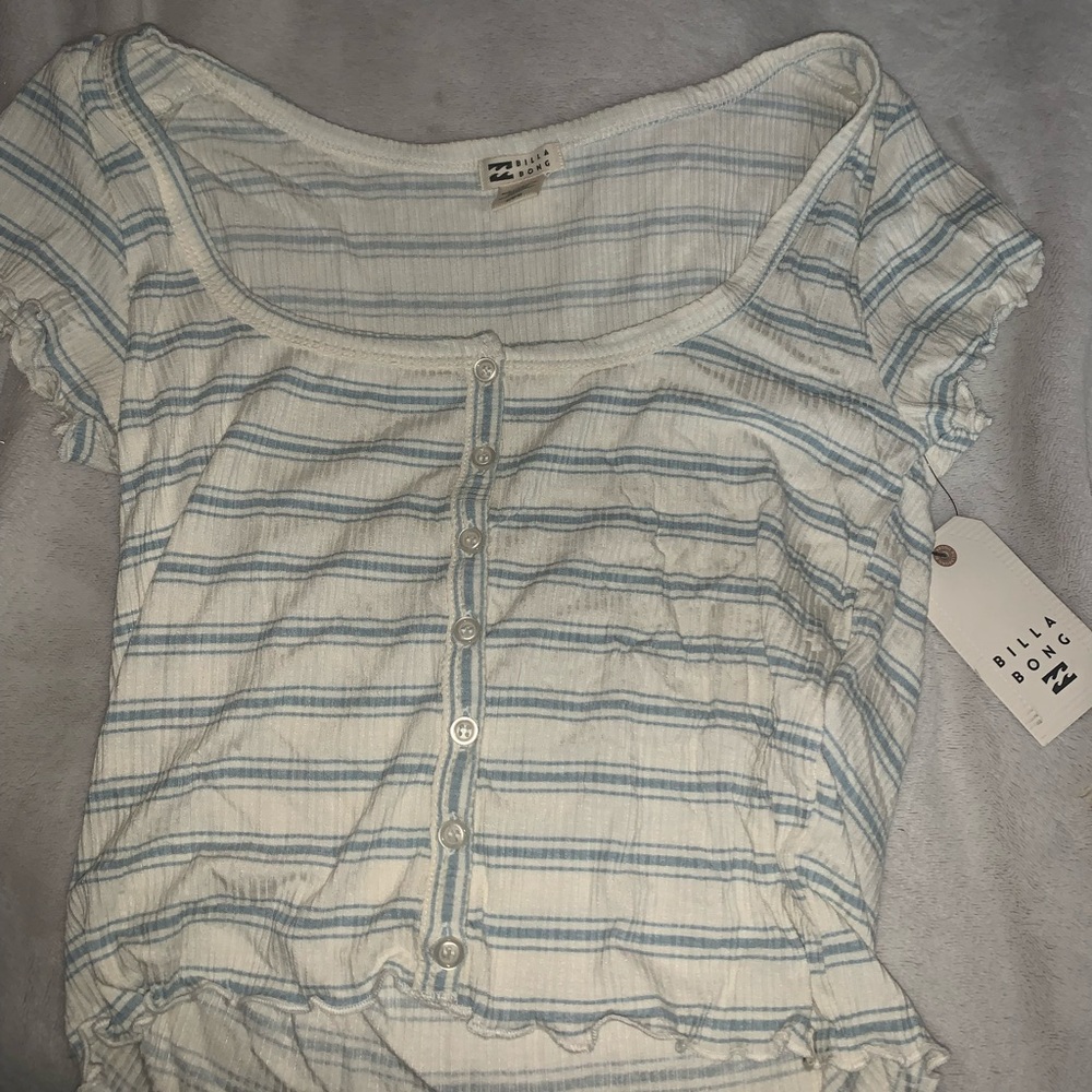 Blue/white tags still on, never worn Billabong crop top